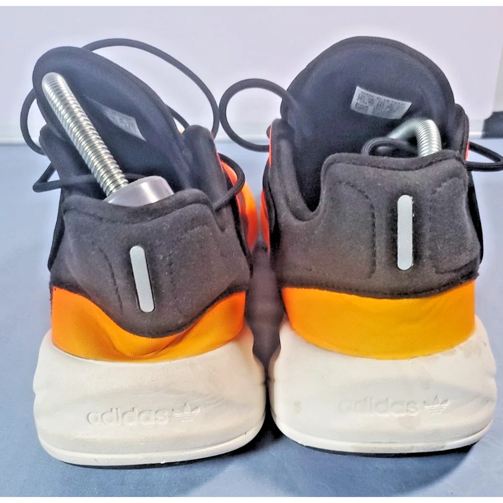Adidas Ozelia Fiery Orange Yellow Gradient Men's Size 10.5 Sneakers G54894